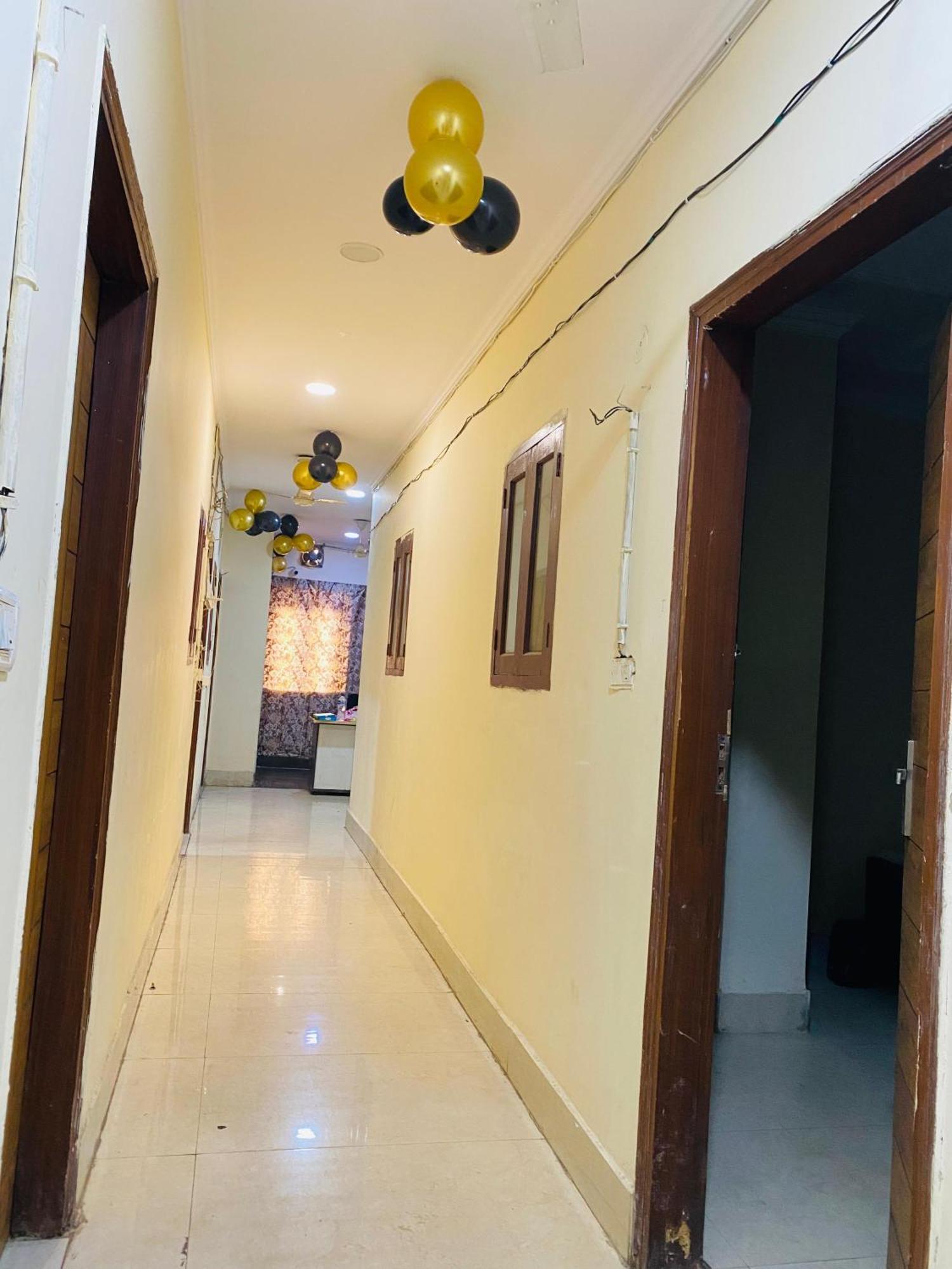 Hotel Downtown - Shakti Nagar
